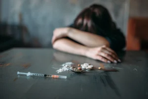 what is drug addiction signs and symptoms